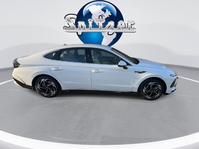New 2026 Hyundai Sonata SEL FWD image 16