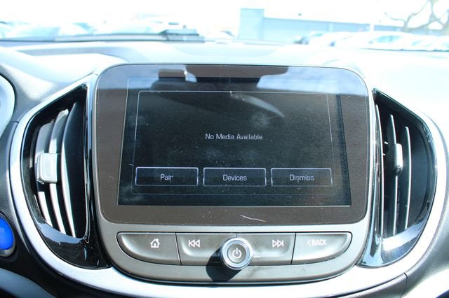 Used 2017 Chevrolet Volt LT w/ Comfort Package image 19