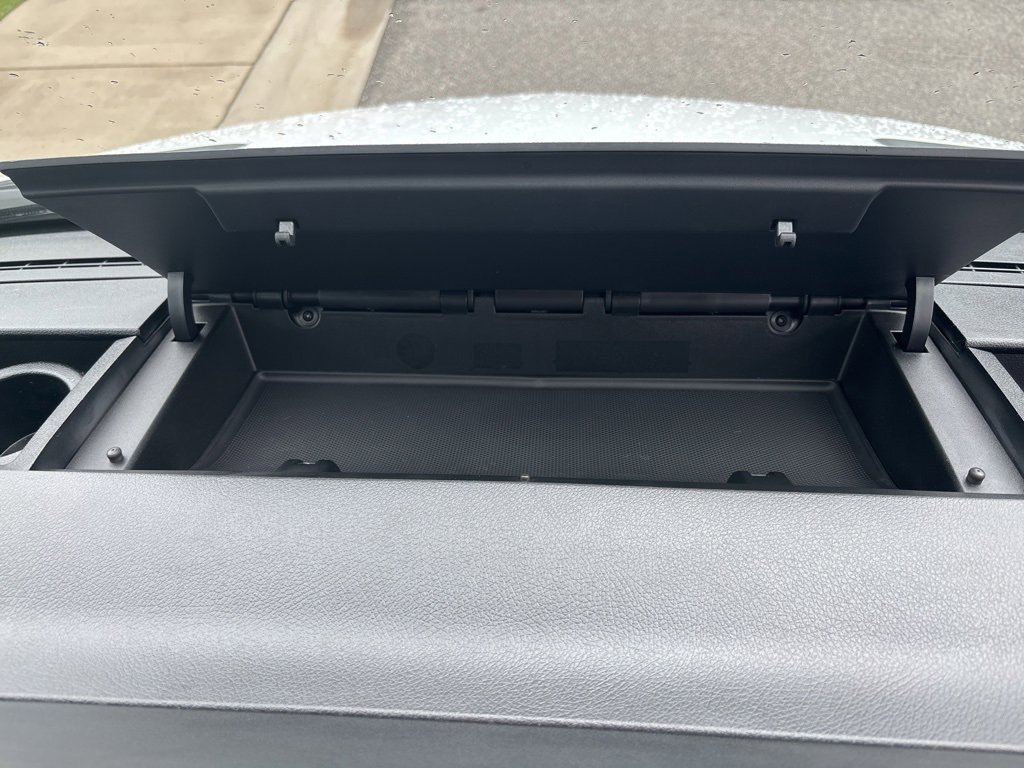 Used 2021 Freightliner Sprinter 3500 image 23