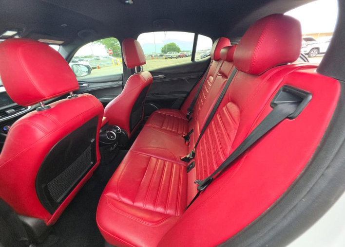 Used 2022 Alfa Romeo Stelvio Sprint RWD image 7