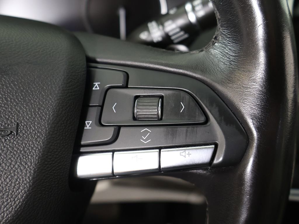 Used 2023 Cadillac XT4 Luxury w/ Cold Weather Package image 46