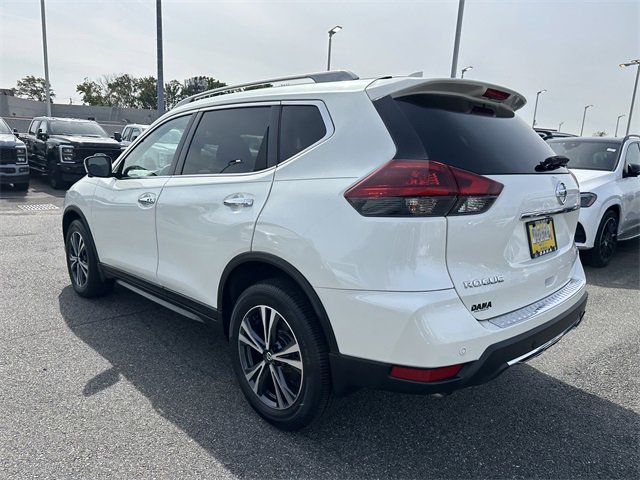 Used 2019 Nissan Rogue SV w/ Premium Package image 7
