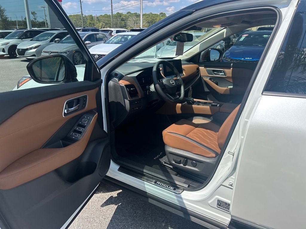 New 2026 Nissan Rogue Platinum image 13