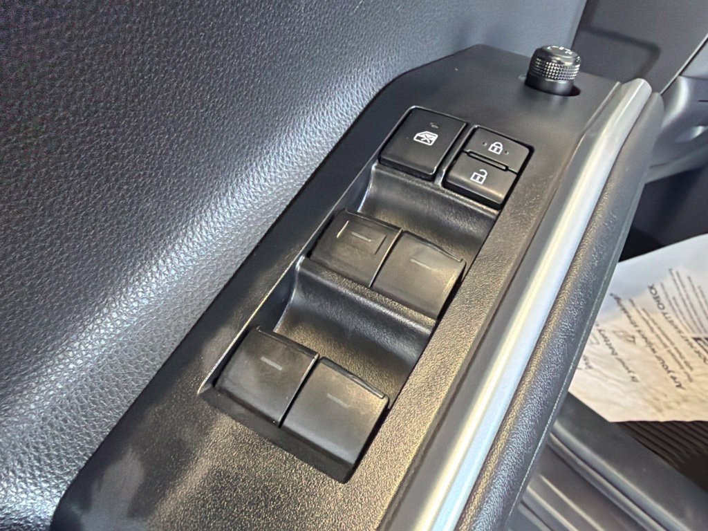 Certified 2021 Toyota Highlander XSE FWD image 20
