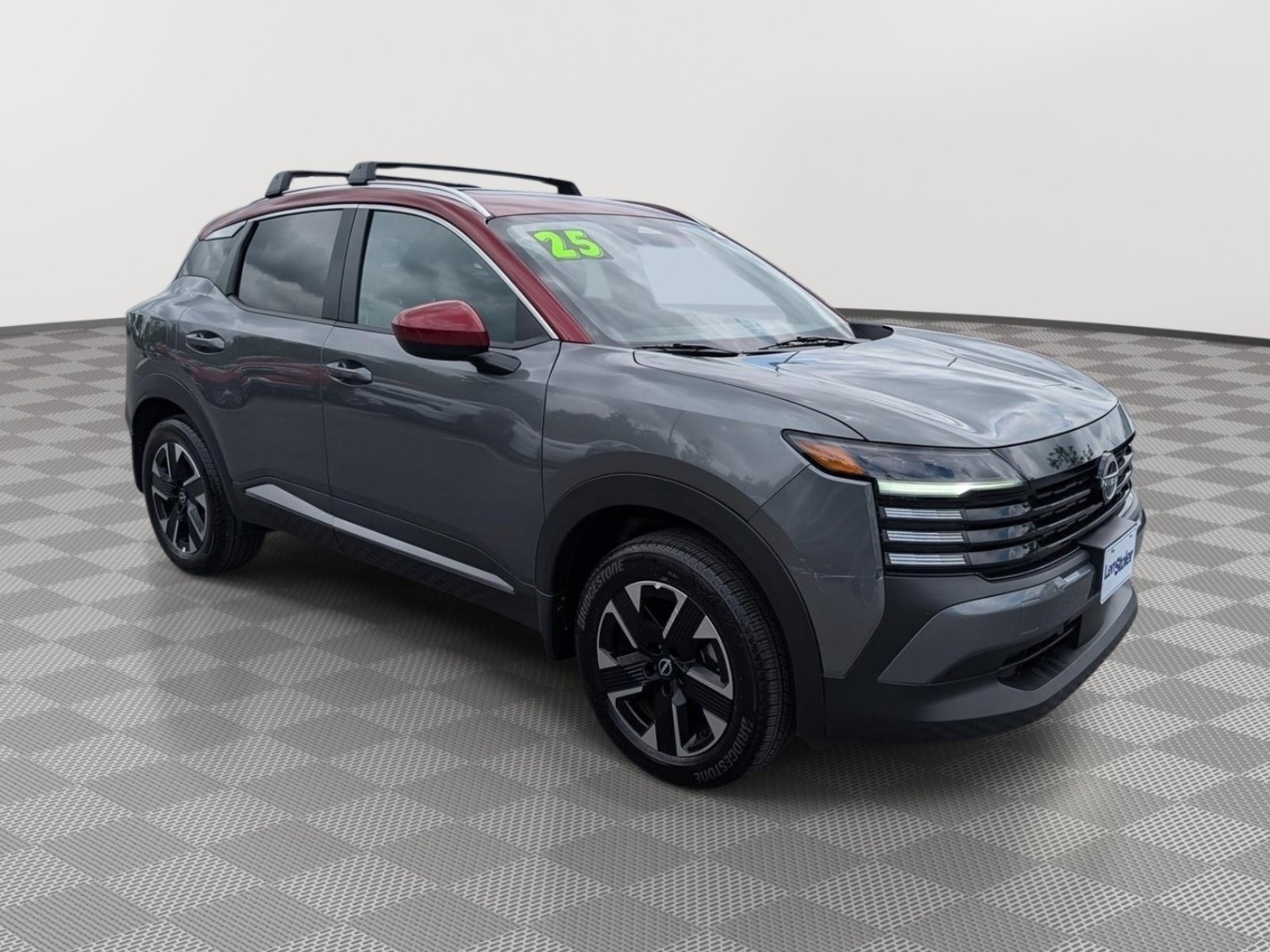 Used 2025 Nissan Kicks SV w/ SV Premium Package AWD/4WD image 7