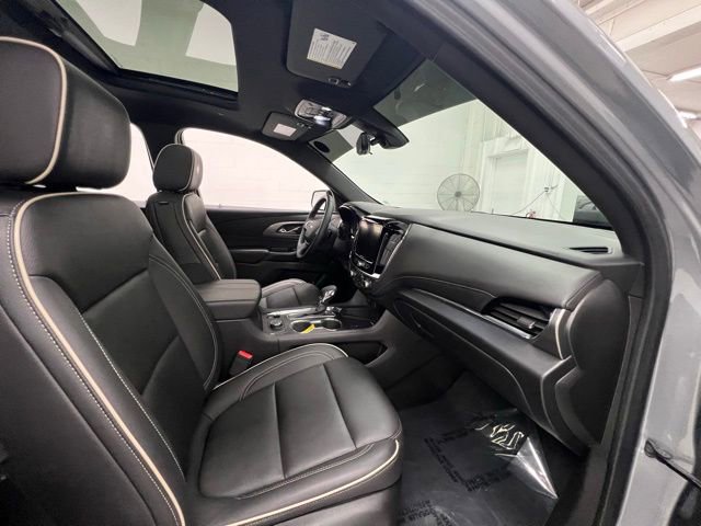 Certified 2023 Chevrolet Traverse Premier w/ Redline Edition image 33