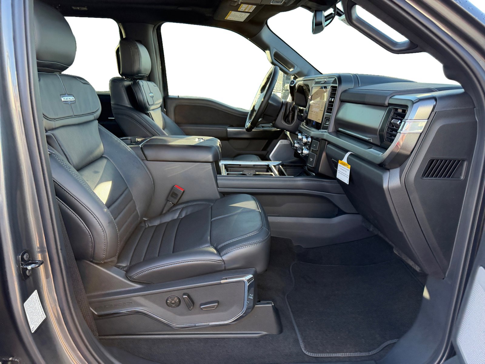 New 2026 Ford F250 Platinum image 15