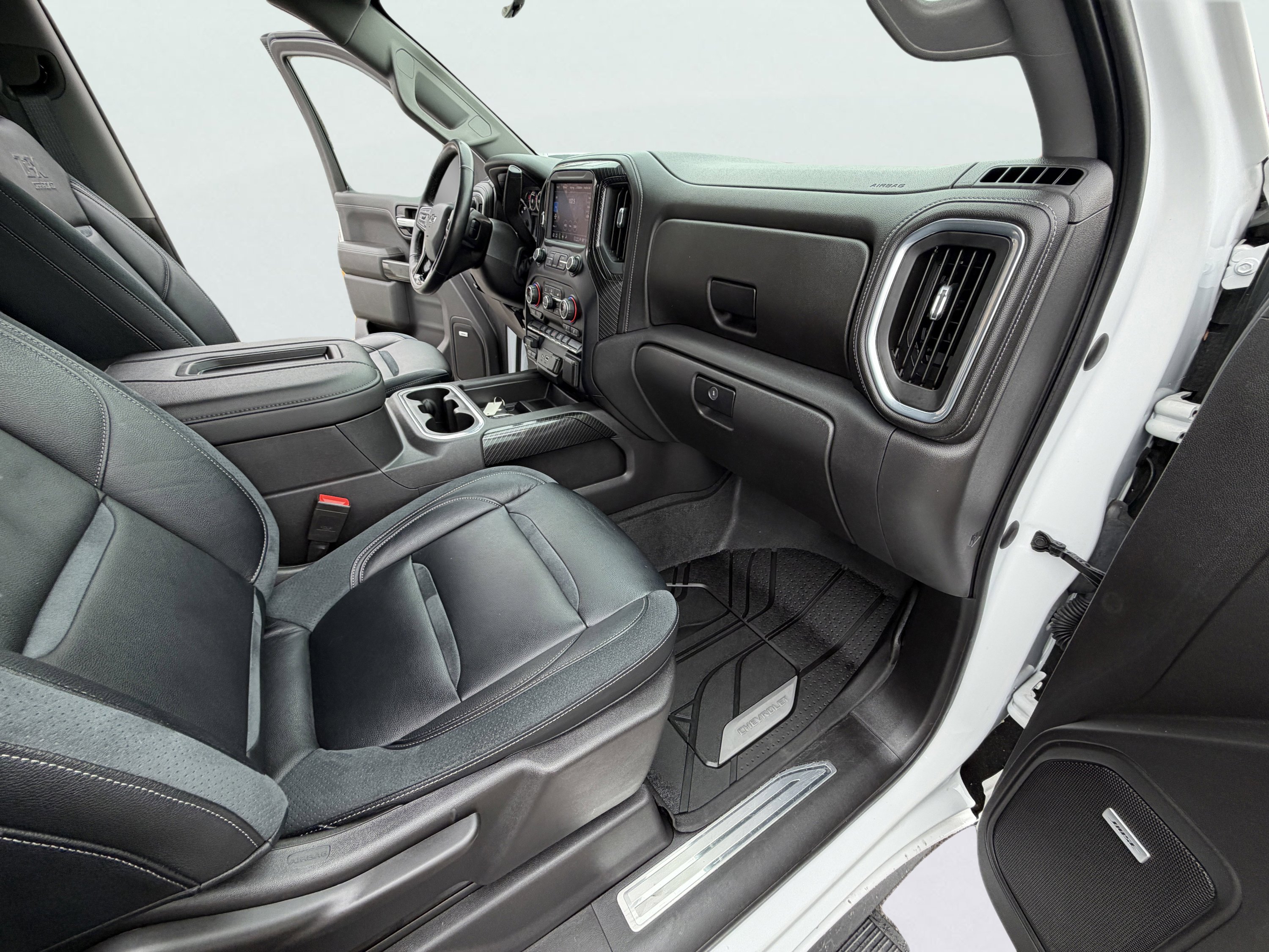 Used 2021 Chevrolet Silverado 1500 RST w/ Convenience Package II AWD/4WD image 27