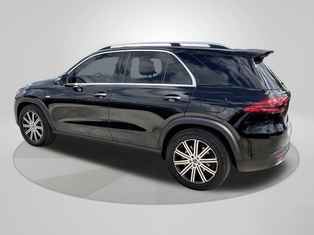 Used 2025 Mercedes-Benz GLE 450e 4MATIC image 4