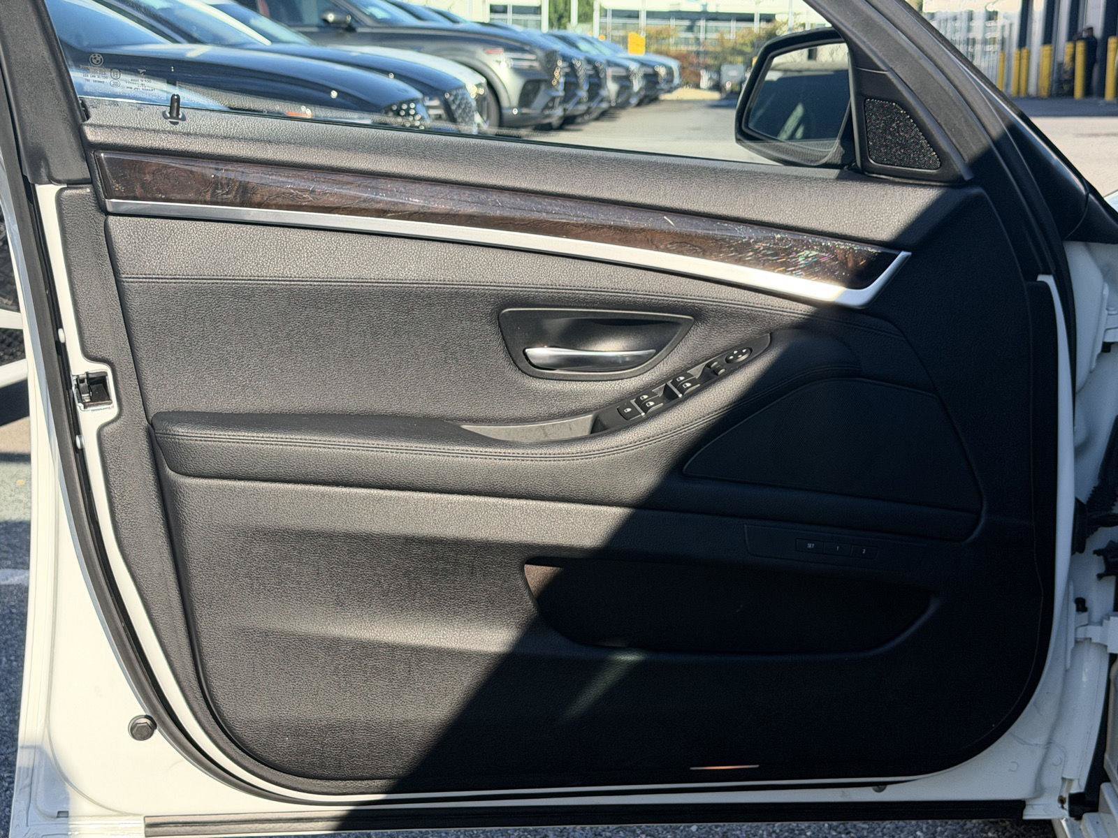 Used 2016 BMW 528i xDrive Sedan AWD/4WD image 27
