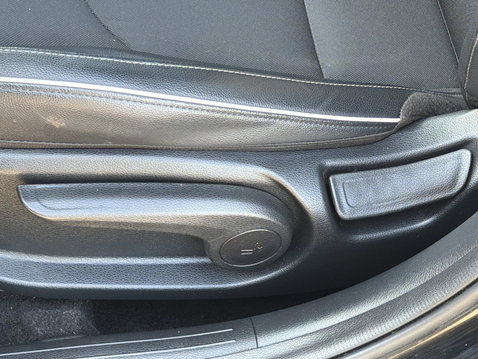 Used 2023 Kia Forte GT-Line image 18