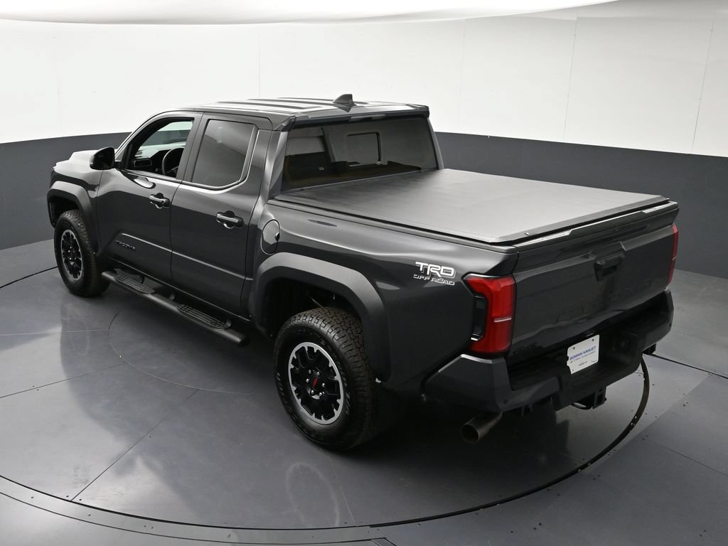 Used 2024 Toyota Tacoma TRD Off-Road w/ TRD Off Road Upgrade Package AWD/4WD image 17