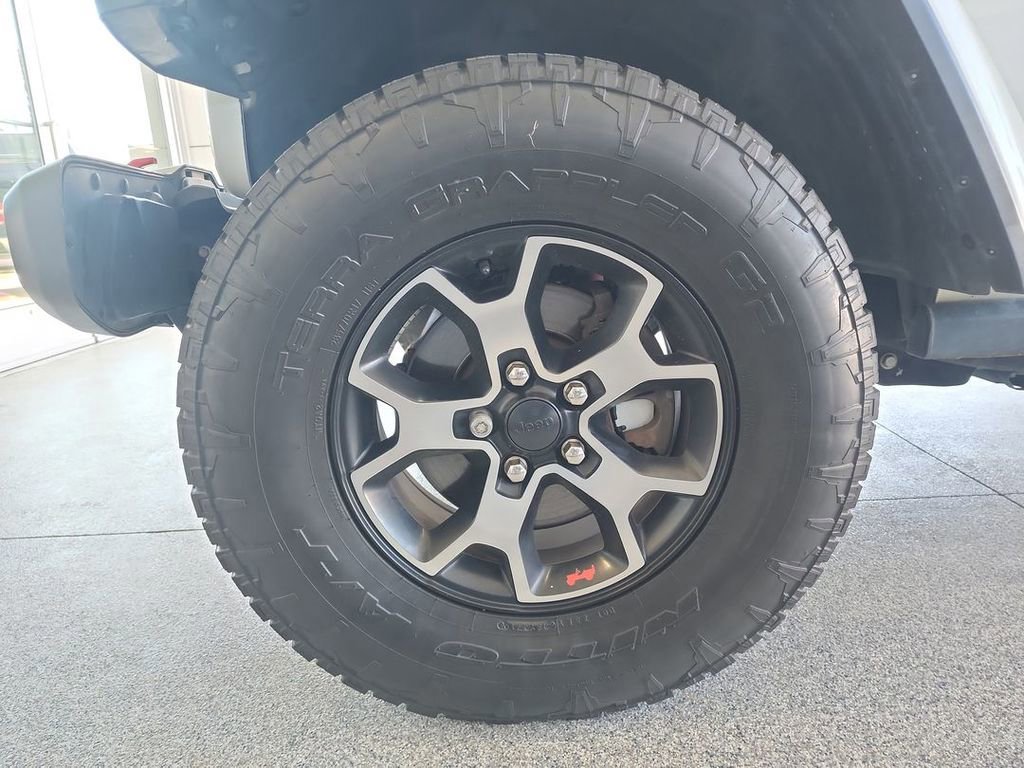 Used 2018 Jeep Wrangler Unlimited Rubicon image 32