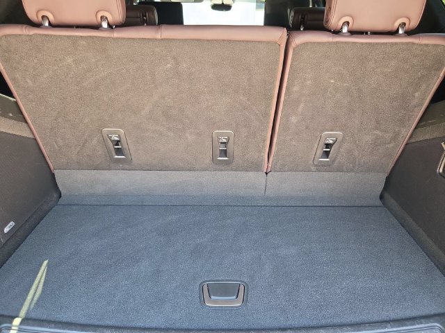 Certified 2024 Cadillac Escalade Premium Luxury Platinum AWD/4WD image 26