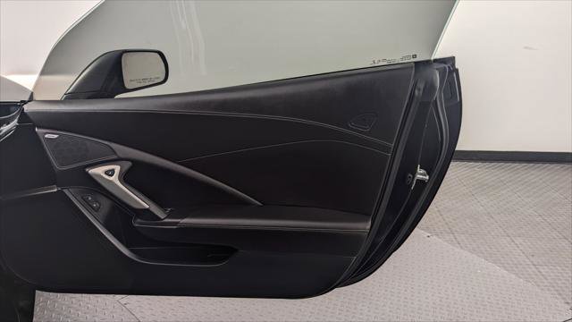 Used 2016 Chevrolet Corvette Stingray Coupe image 18