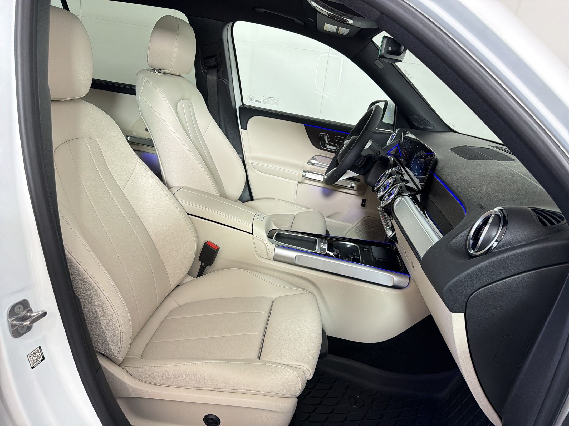 Used 2026 Mercedes-Benz GLB 250 4MATIC image 30
