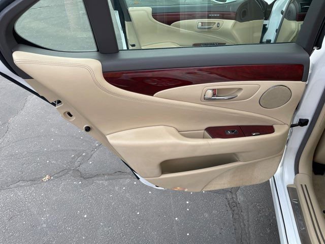 Used 2008 Lexus LS 460 Comfort image 17