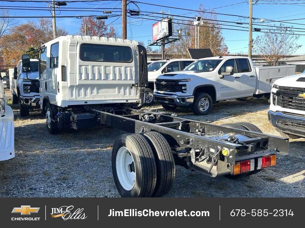 New 2025 Chevrolet Low Cab Forward 5500XD RWD image 3