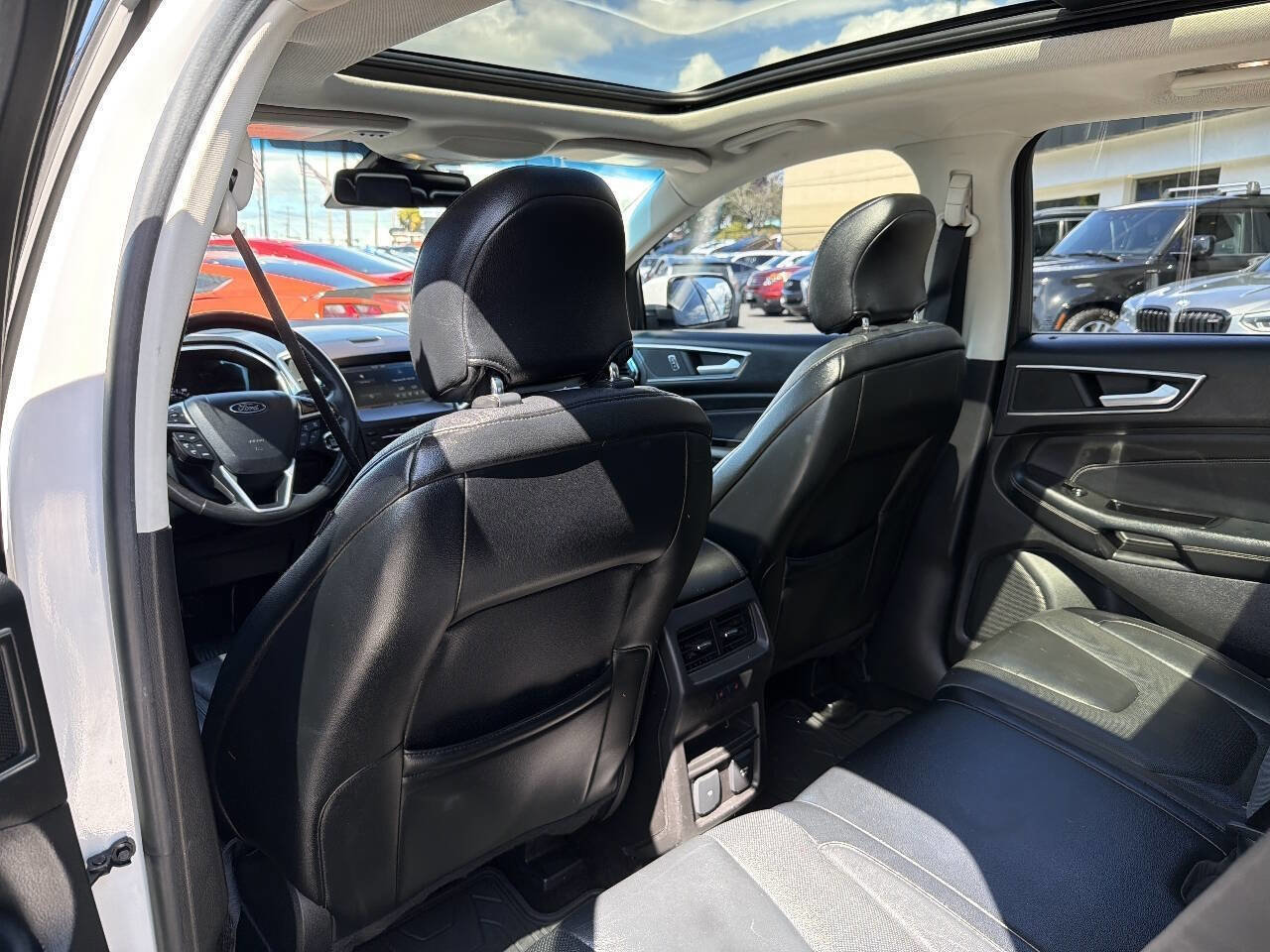 Used 2015 Ford Edge Titanium w/ Equipment Group 302A AWD/4WD image 25
