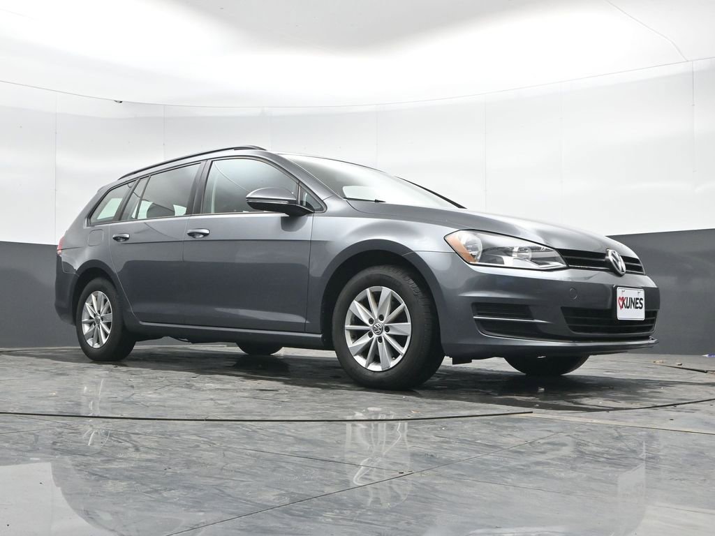 Used 2016 Volkswagen Golf S FWD image 37