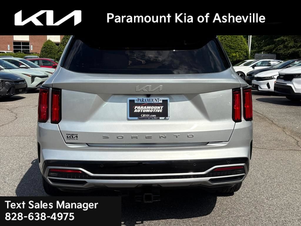Certified 2022 Kia Sorento SX FWD image 5