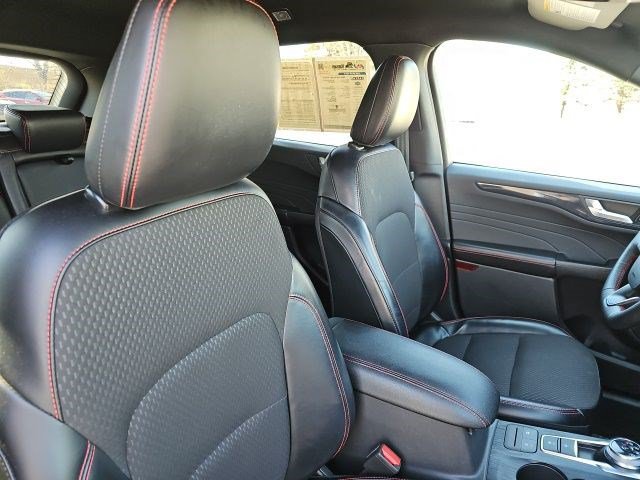 Used 2024 Ford Escape ST-Line AWD/4WD image 12