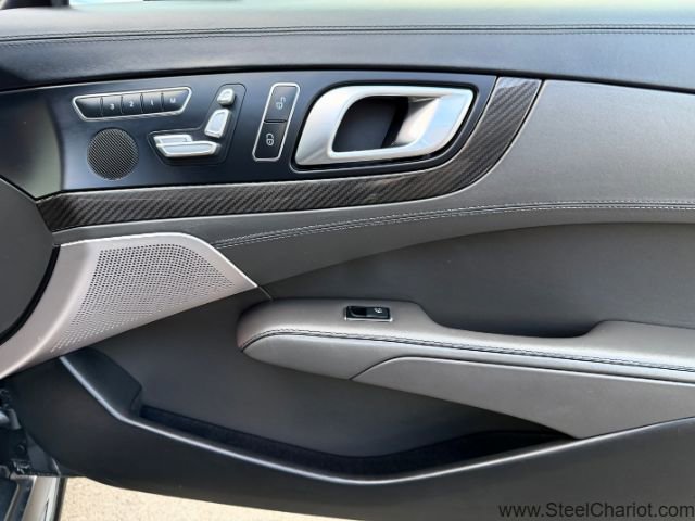 Used 2017 Mercedes-Benz SL 63 AMG image 32