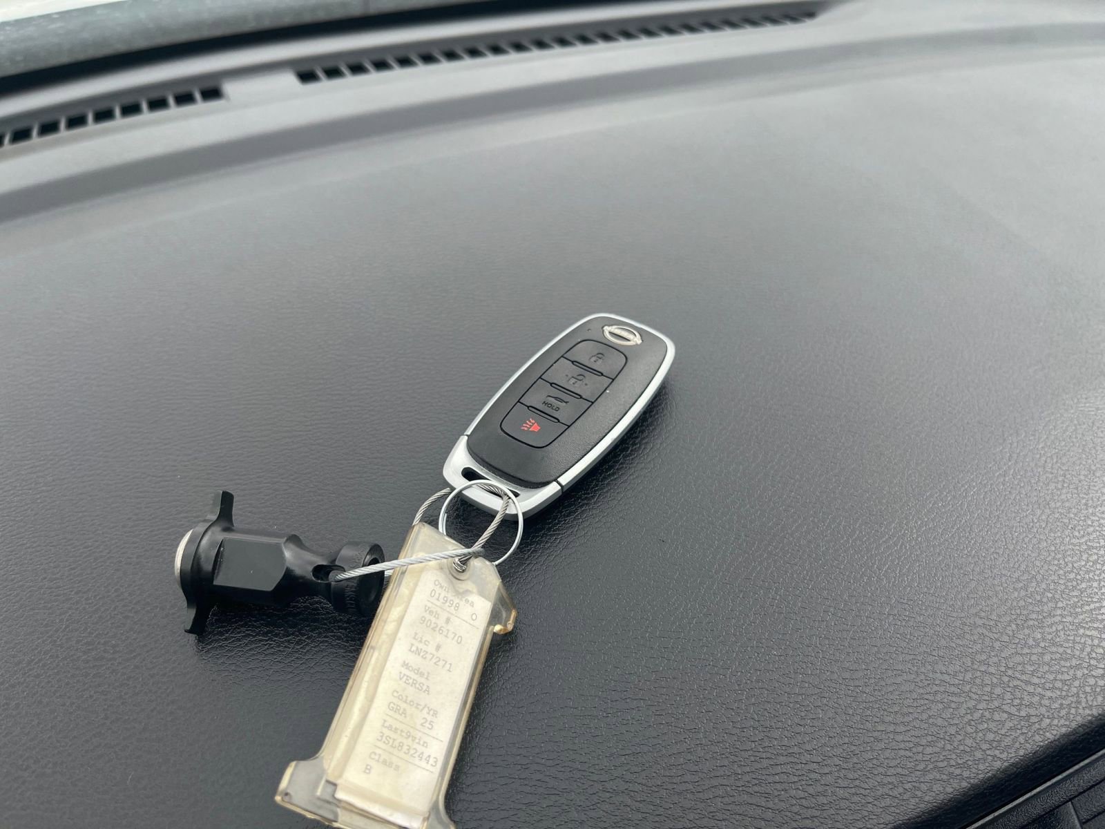 Used 2025 Nissan Versa SV image 21