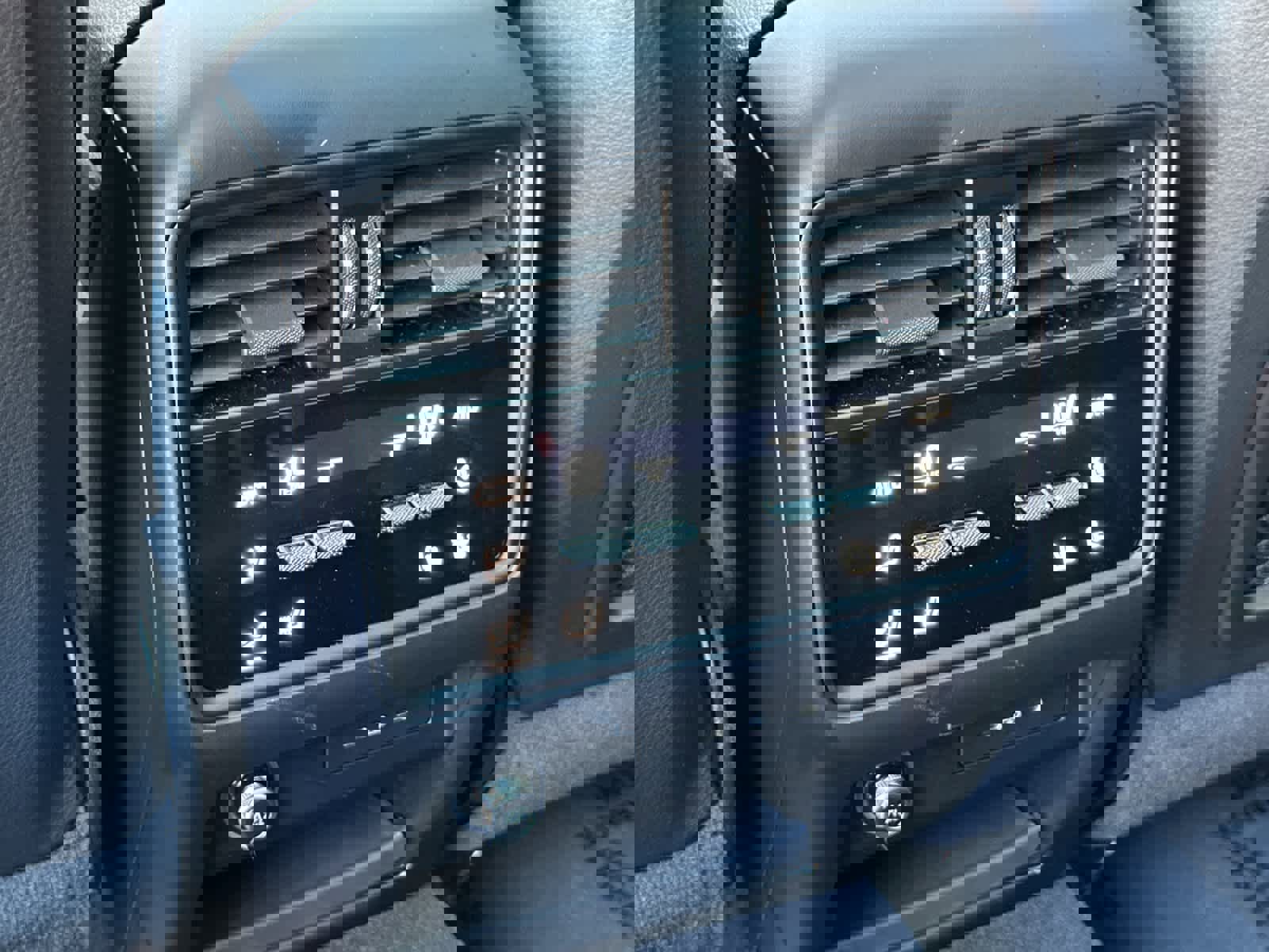 Certified 2025 Porsche Cayenne image 14