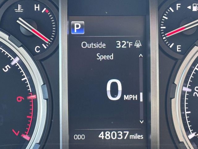 Used 2023 Toyota 4Runner Limited image 16