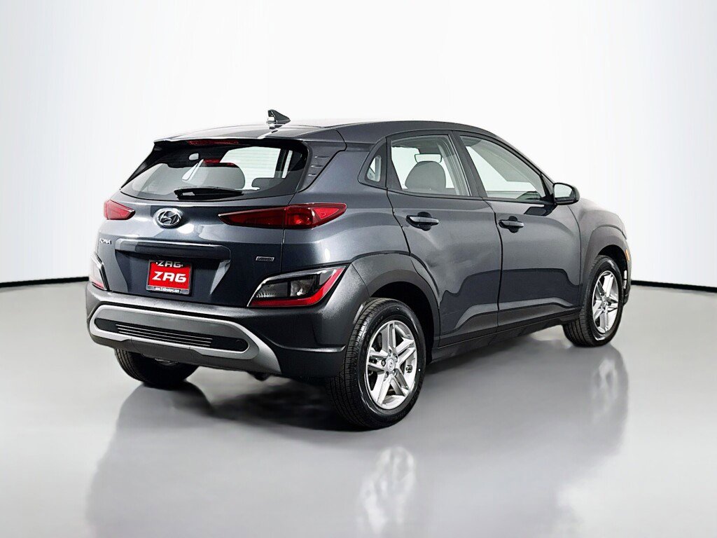Used 2022 Hyundai Kona SE w/ Cargo Package AWD/4WD image 5