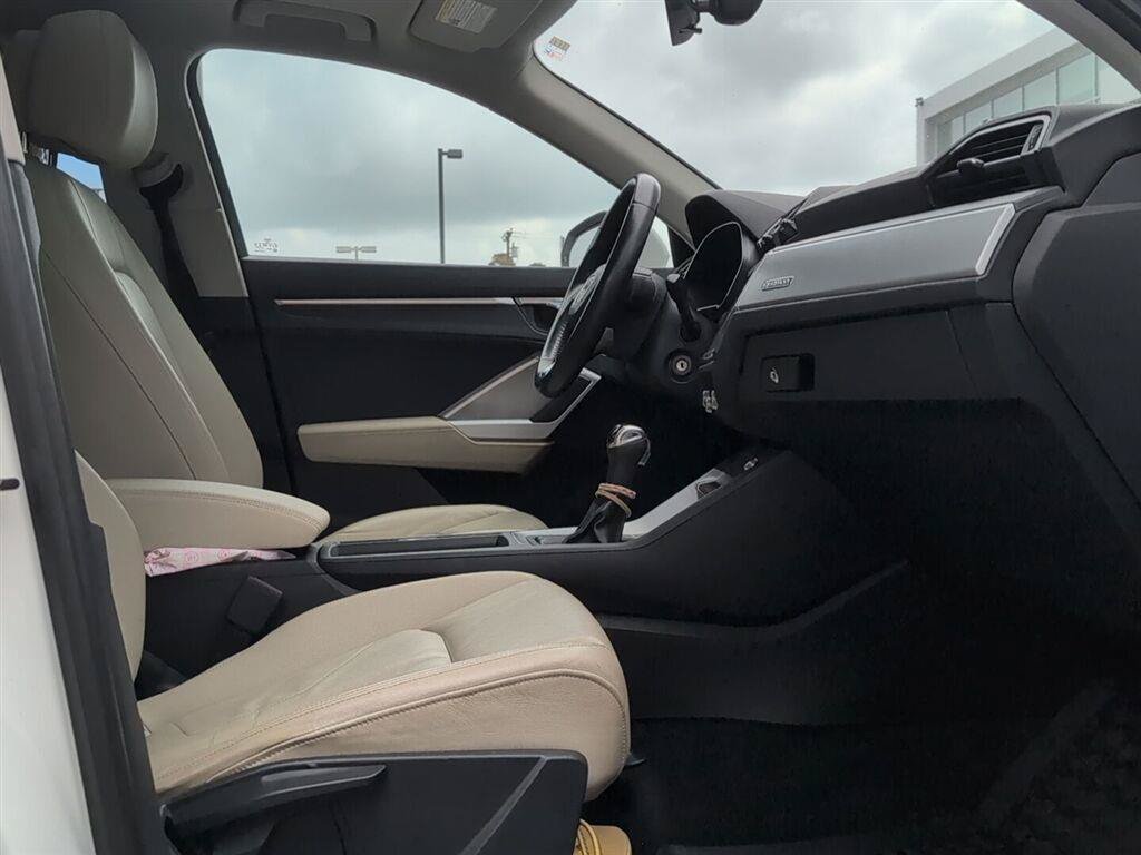 Used 2019 Audi Q3 2.0T Premium AWD/4WD image 14