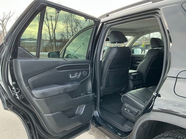 Used 2023 Honda Pilot Elite image 15