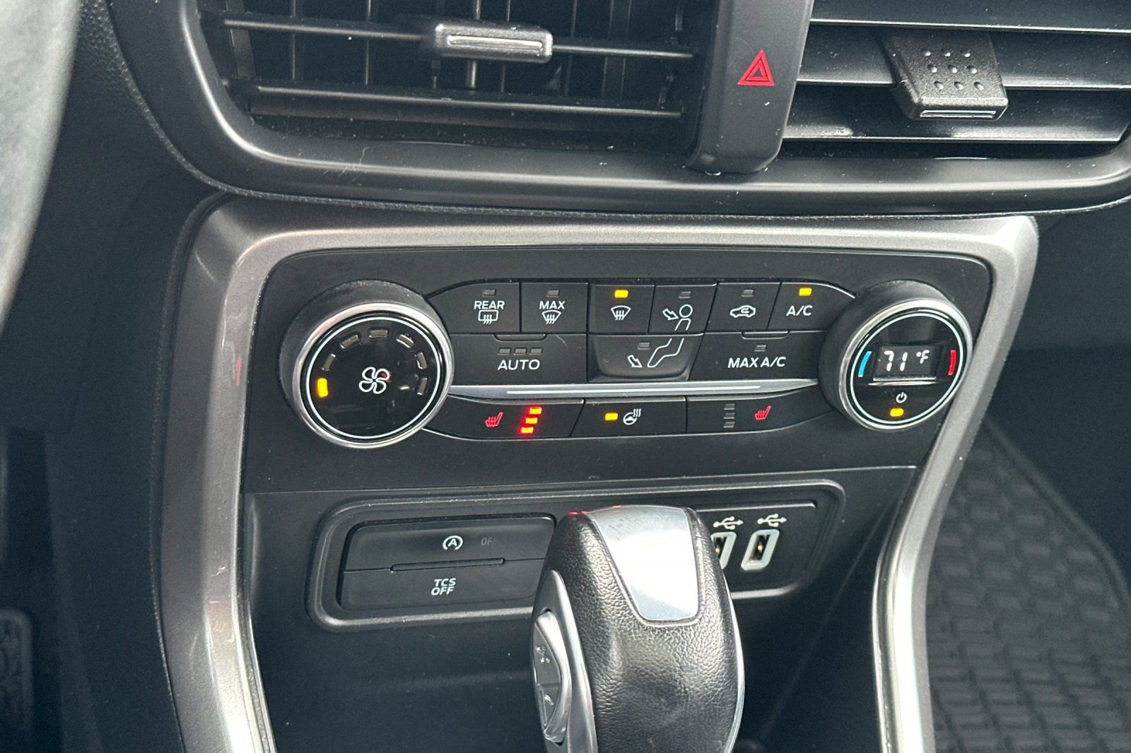 Used 2020 Ford EcoSport SES image 22