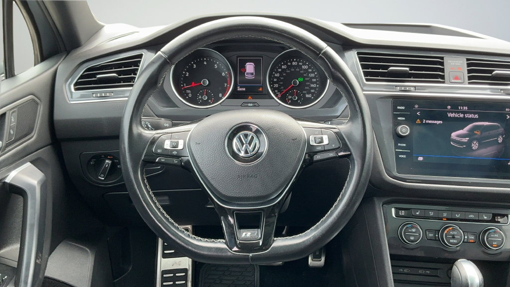 Used 2021 Volkswagen Tiguan SE R-Line FWD image 9