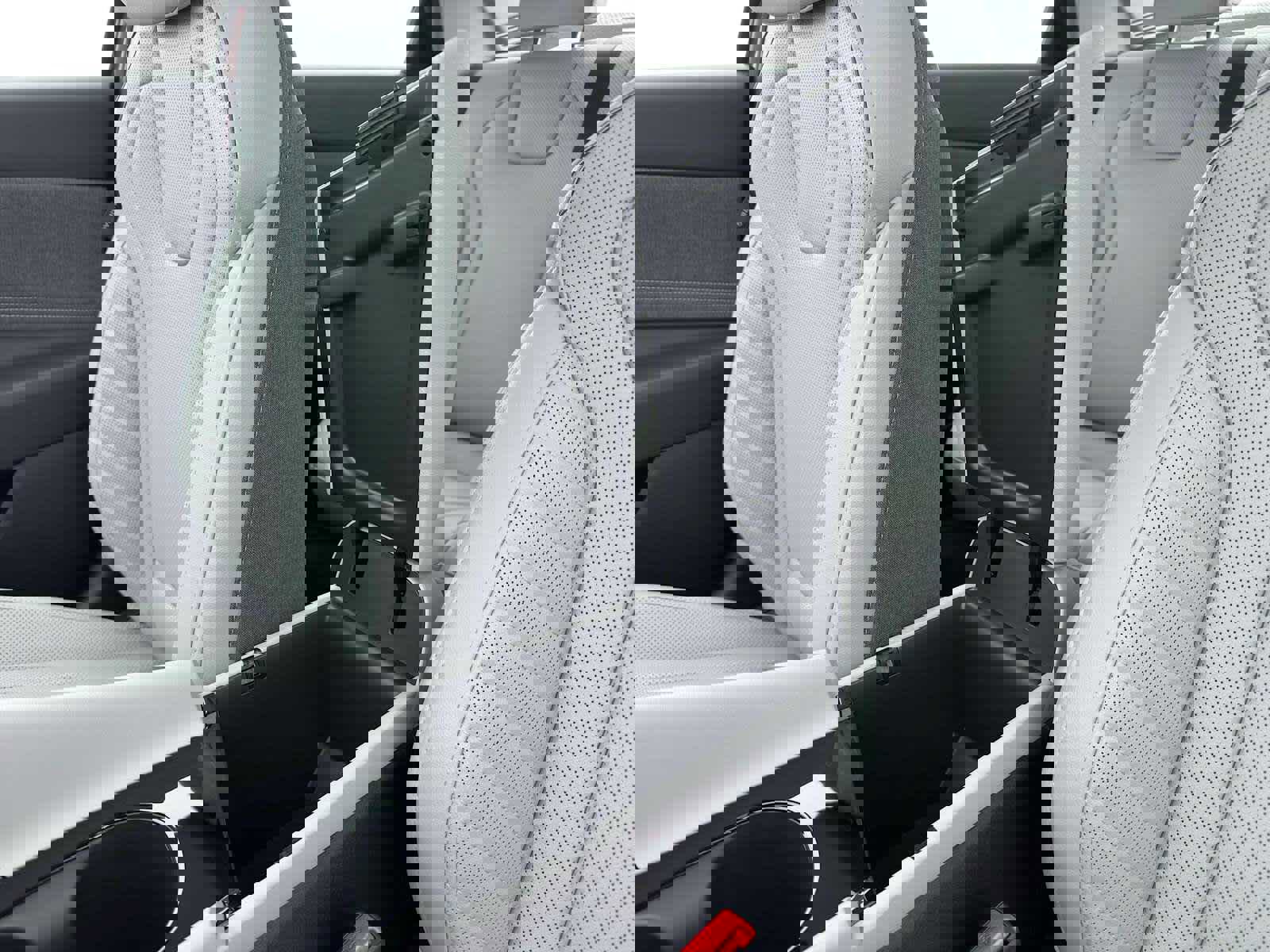 New 2026 Hyundai Elantra Limited image 18