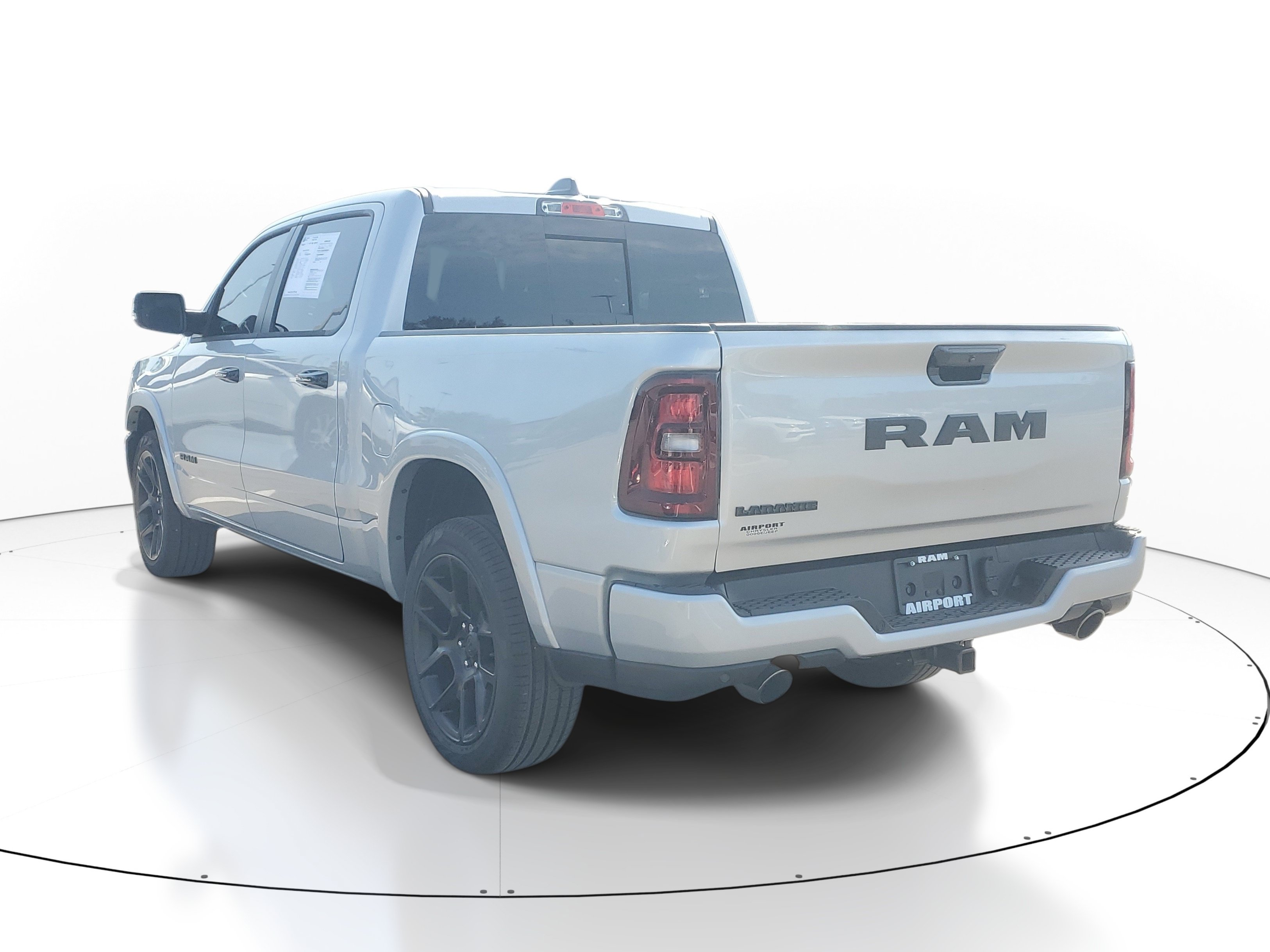 Used 2026 RAM 1500 Laramie w/ Night Edition RWD image 5