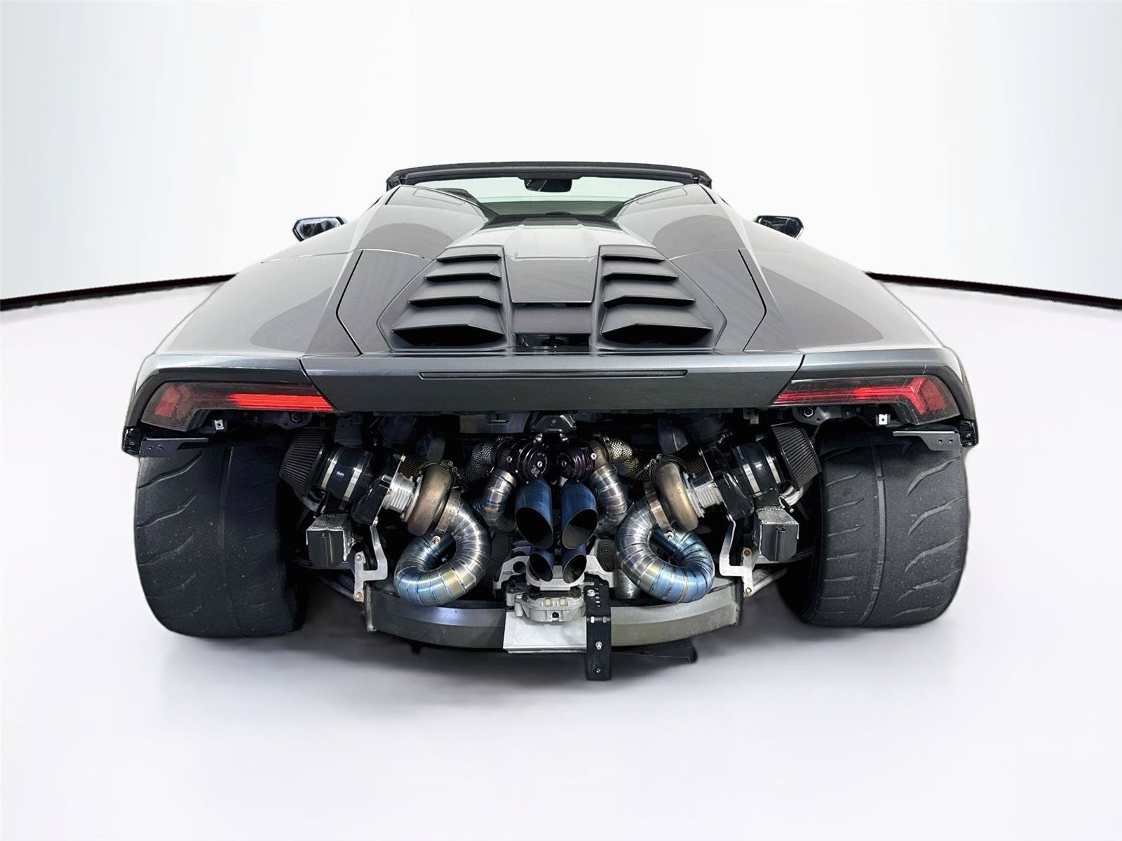 Used 2019 Lamborghini Huracan LP 580-2 RWD image 4