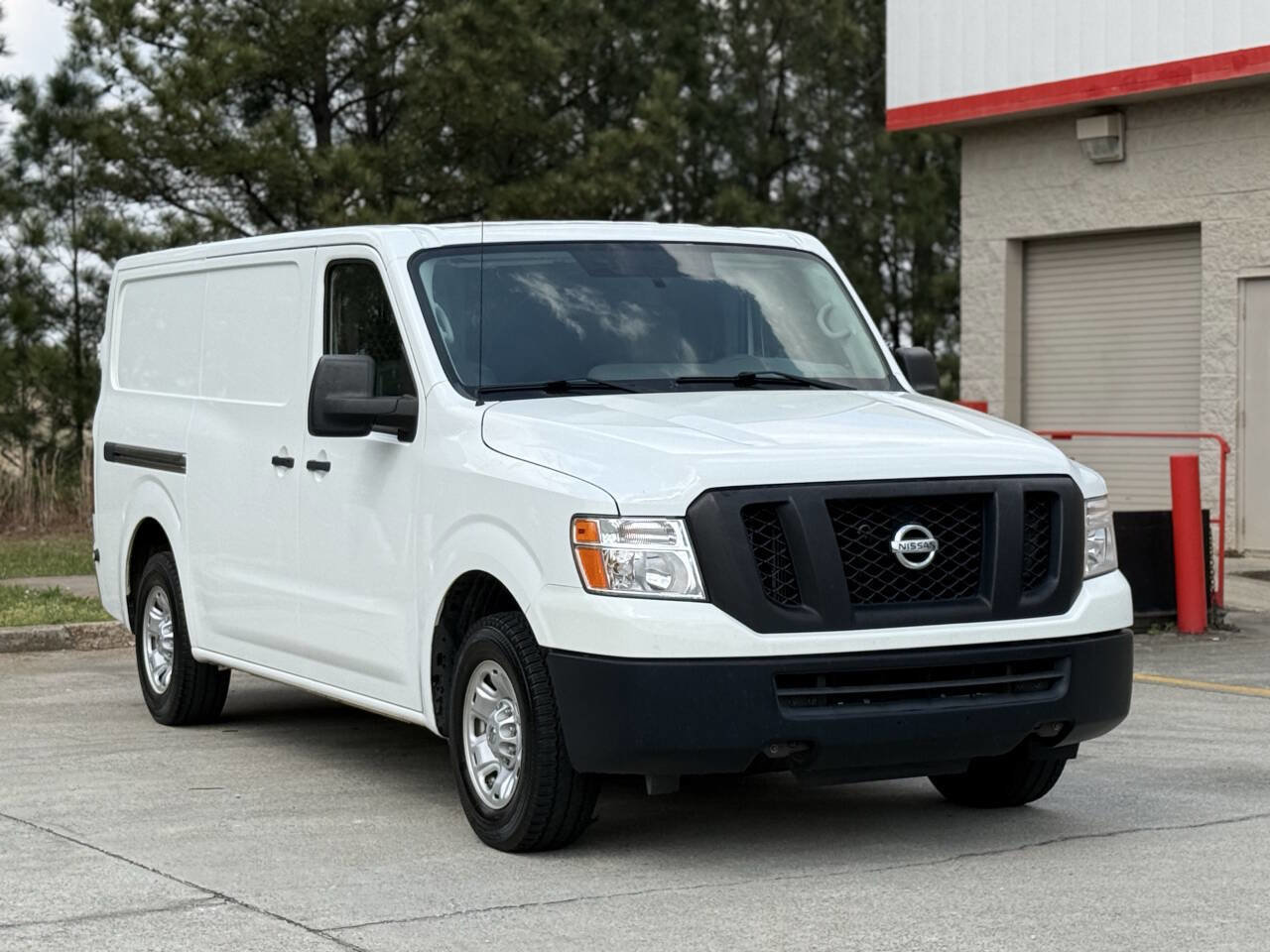 Used 2021 Nissan NV 1500 SV RWD image 3