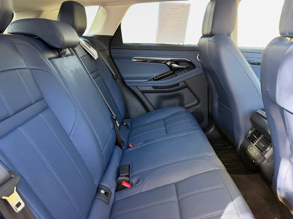 Used 2020 Land Rover Range Rover Evoque SE AWD/4WD image 29