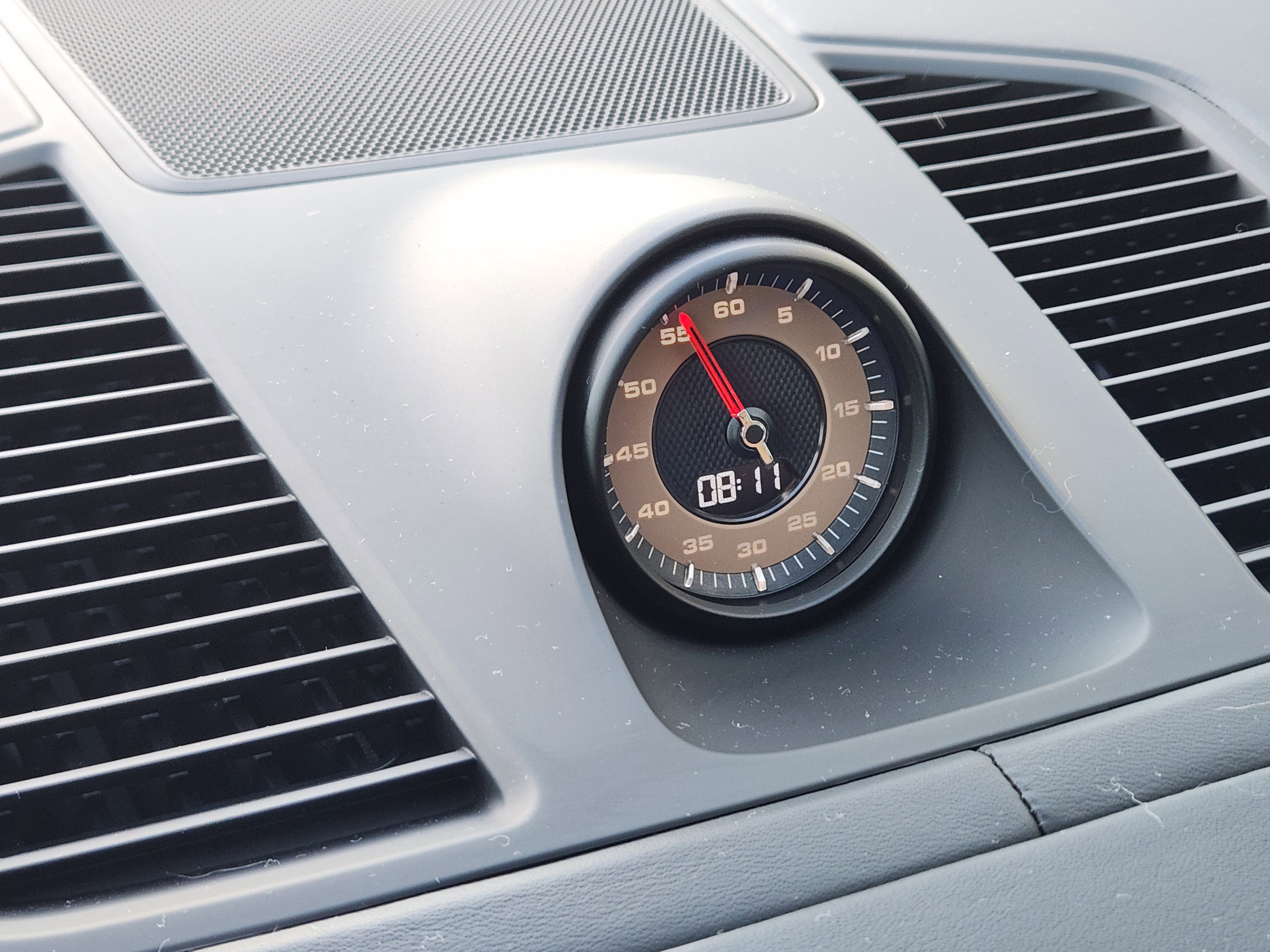 Used 2023 Porsche Cayenne GTS image 17