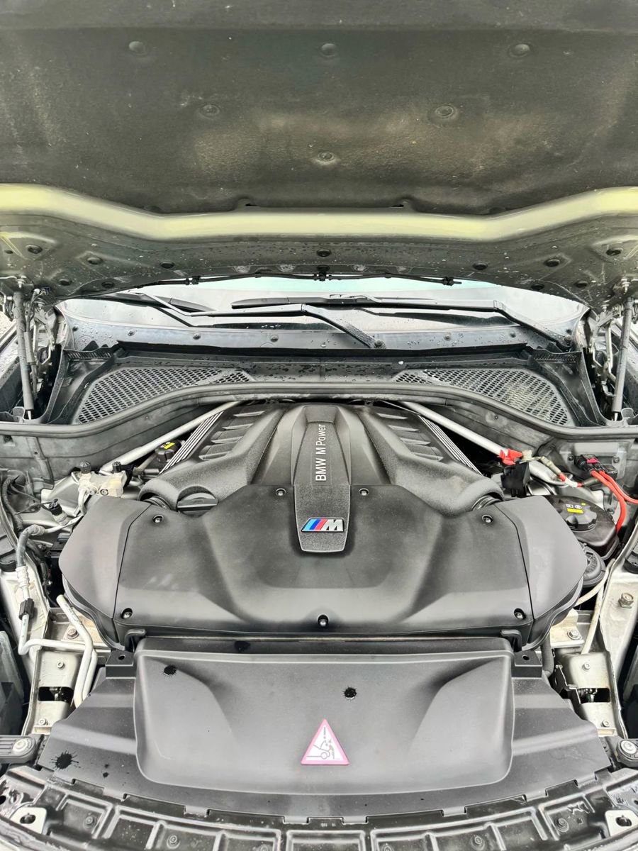 Used 2015 BMW X5 M image 24