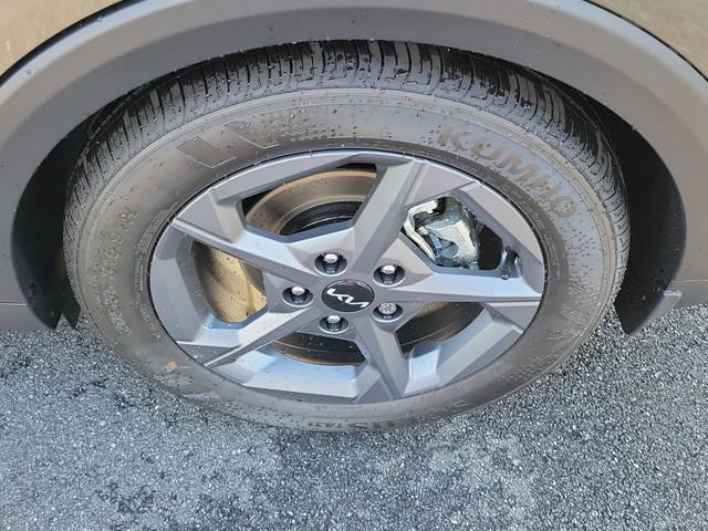 New 2026 Kia K4 LXS image 7