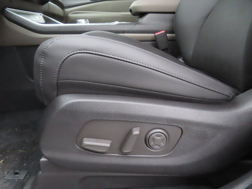 New 2026 Kia Carnival EX image 9