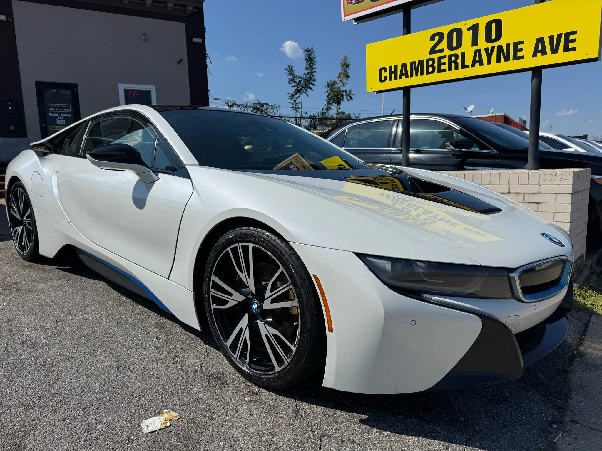 Used 2016 BMW i8 image 2