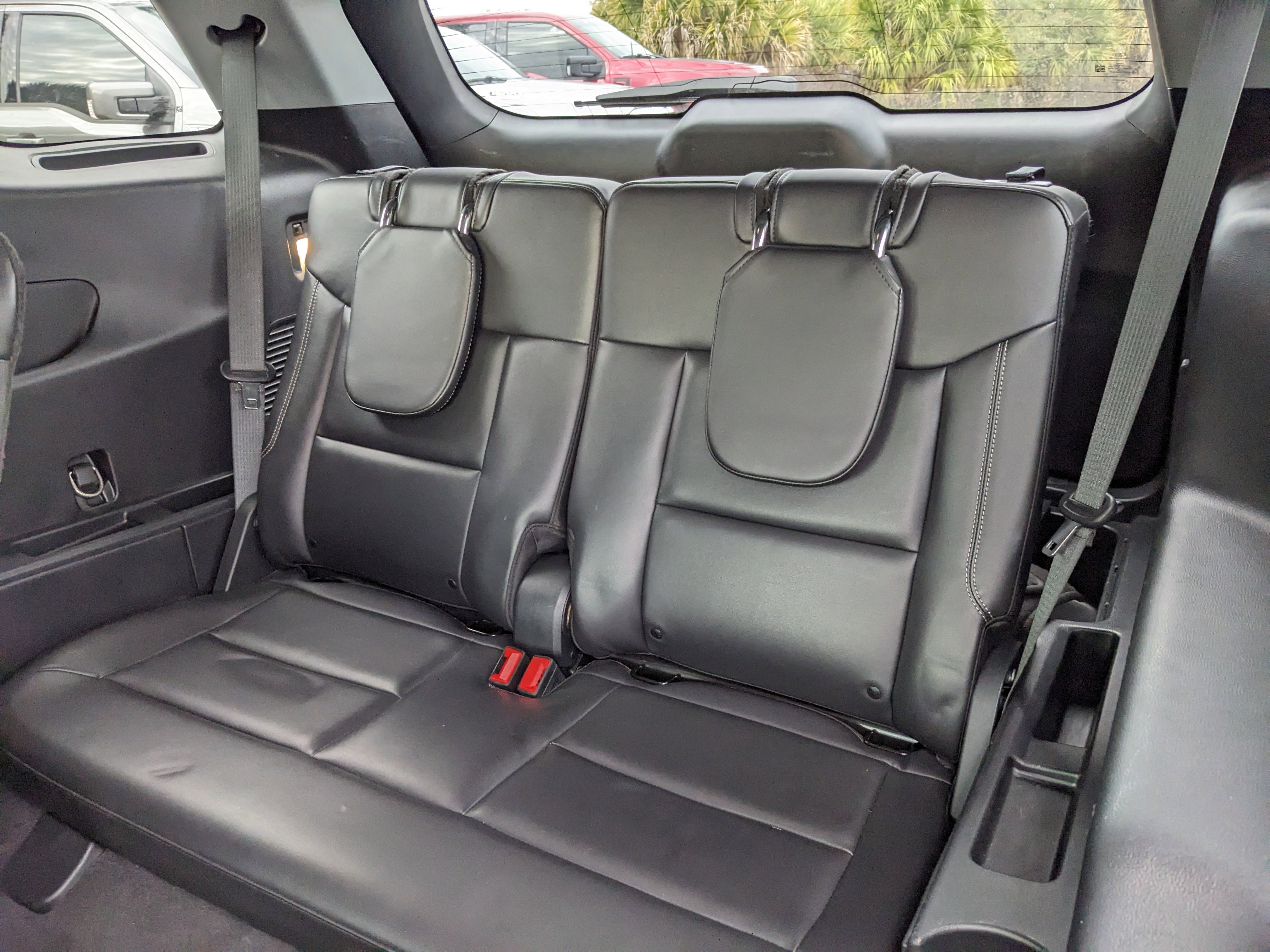 Certified 2022 Ford Explorer XLT w/ Equipment Group 202A image 20