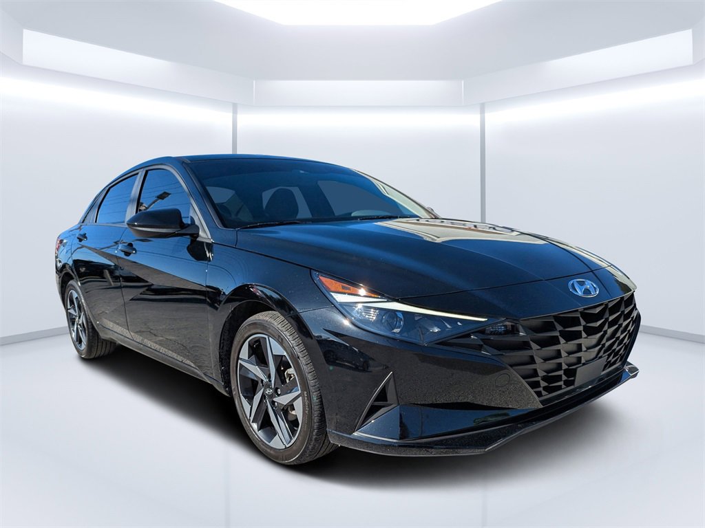 Used 2023 Hyundai Elantra SEL w/ Convenience Package