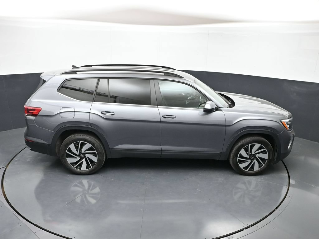 Used 2025 Volkswagen Atlas SE AWD/4WD image 35