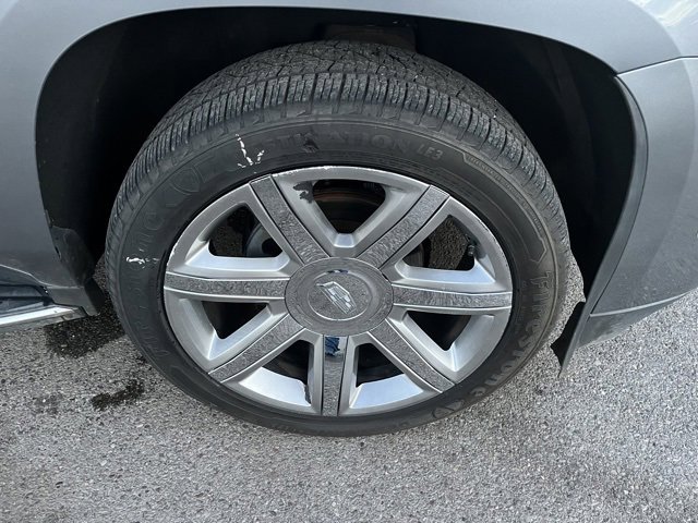 Used 2019 Cadillac Escalade ESV Luxury image 17