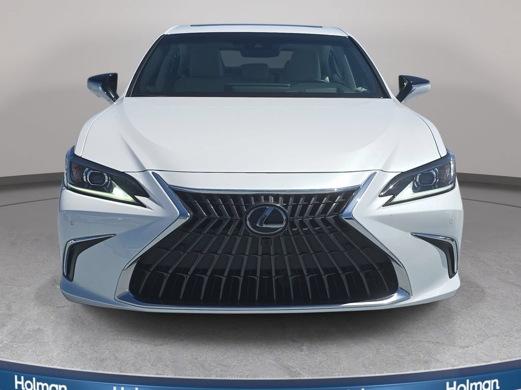 Used 2024 Lexus ES 300h w/ Technology Package FWD image 3
